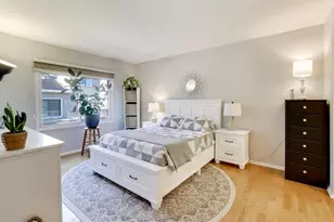 181 W Fabish Dr, Buffalo Grove, IL 60089 - Photo 14