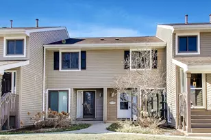 181 W Fabish Dr, Buffalo Grove, IL 60089 - Photo 1