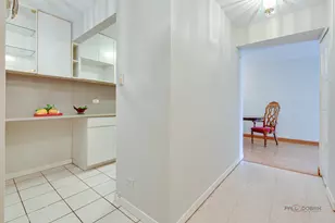 9 Oak Creek Dr, Buffalo Grove, IL 60089 - Photo 18