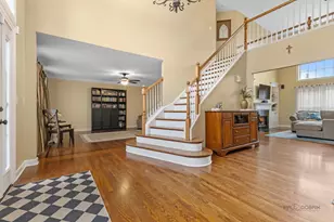 36879 N Deerview Dr, Lake Villa, IL 60046 - Photo 4