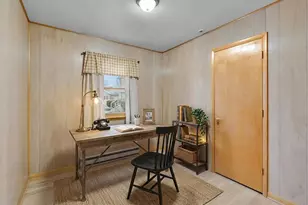 215 N State St, Genoa, IL 60135 - Photo 28