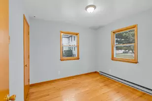 215 N State St, Genoa, IL 60135 - Photo 22