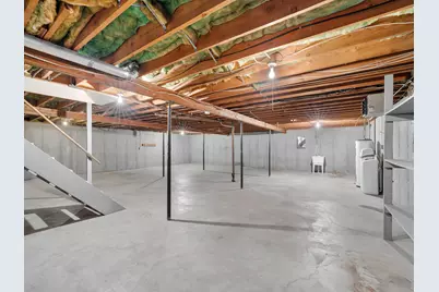 215 N State Street, Genoa, IL 60135 - Photo 32