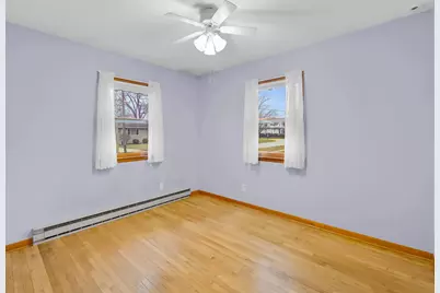 215 N State Street, Genoa, IL 60135 - Photo 20