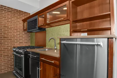 3232 N Halsted Street #D707, Chicago, IL 60657 - Photo 8