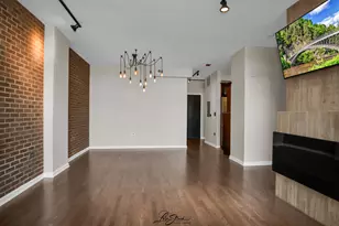 3232 N Halsted St, Chicago, IL 60657 - Photo 6