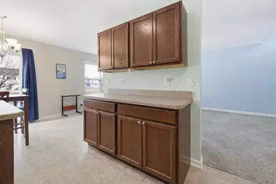 748 Florence Street, Hampshire, IL 60140 - Photo 6