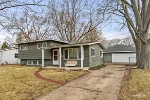 28 Seneca Dr, Montgomery, IL 60538 - Photo 2