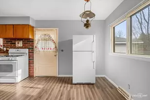 28 Seneca Dr, Montgomery, IL 60538 - Photo 6