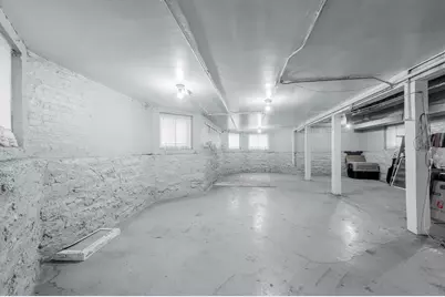 2252 W Leland Avenue, Chicago, IL 60625 - Photo 36