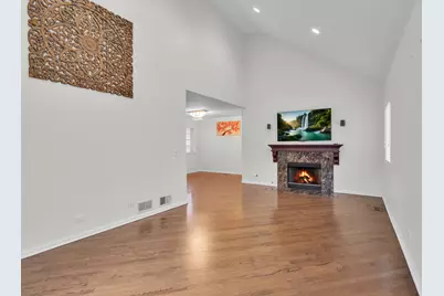 141 Manchester Court, Buffalo Grove, IL 60089 - Photo 10