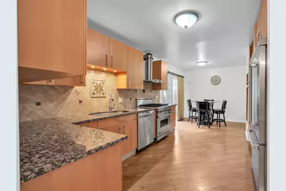 141 Manchester Court, Buffalo Grove, IL 60089 - Photo 4