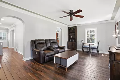 218 N 4th Avenue, Saint Charles, IL 60174 - Photo 10