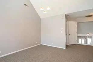 397 Waterford Ct, Carol Stream, IL 60188 - Photo 2