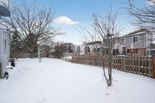 2661 Stanton Cir, Lake in the Hills, IL 60156 - Photo 26