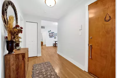 3226 W Potomac Avenue #1F, Chicago, IL 60651 - Photo 2
