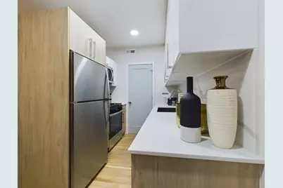 2437 W Walton Street #2F, Chicago, IL 60622 - Photo 8