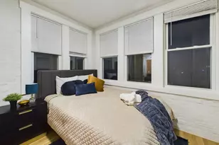 2437 W Walton St, Chicago, IL 60622 - Photo 18