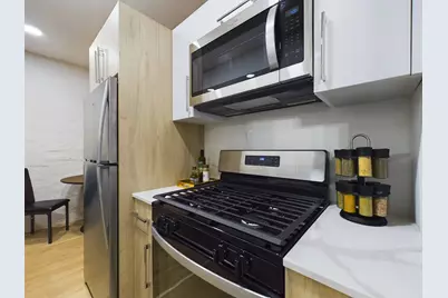 2437 W Walton Street #2F, Chicago, IL 60622 - Photo 10