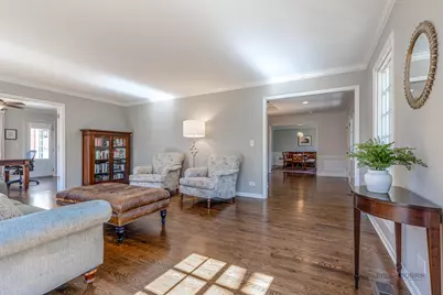 609 Old Hickory Lane, Libertyville, IL 60048 - Photo 6