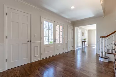 609 Old Hickory Lane, Libertyville, IL 60048 - Photo 2