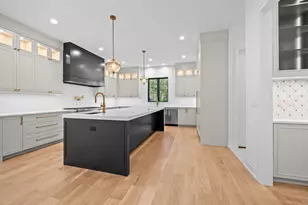 1851 Oakwood Rd, Northbrook, IL 60062 - Photo 10