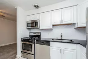 1459 N Winslowe Dr, Palatine, IL 60074 - Photo 6