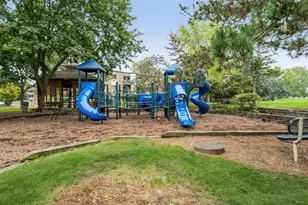 1459 N Winslowe Dr, Palatine, IL 60074 - Photo 10