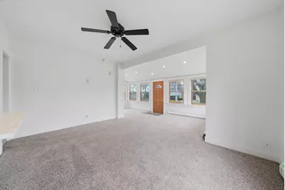 237 W Austin Avenue, Libertyville, IL 60048 - Photo 6