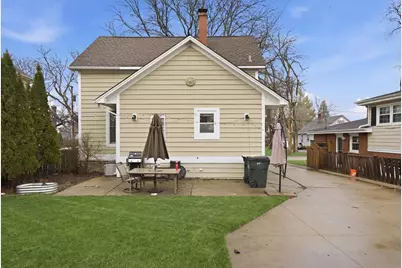 237 W Austin Avenue, Libertyville, IL 60048 - Photo 32