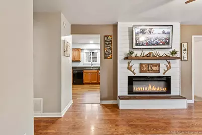 16419 Terry Lane, Oak Forest, IL 60452 - Photo 6