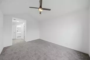 3027 Anton Dr, Aurora, IL 60504 - Photo 18