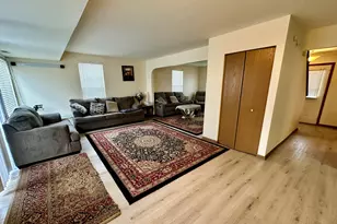 1033 Serendipity Dr, Aurora, IL 60504 - Photo 6