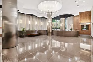 3660 N Lake Shore Dr, Chicago, IL 60613 - Photo 2