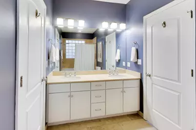 1927 W Belmont Avenue #4, Chicago, IL 60657 - Photo 14