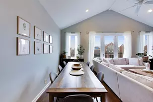 1927 W Belmont Ave, Chicago, IL 60657 - Photo 6