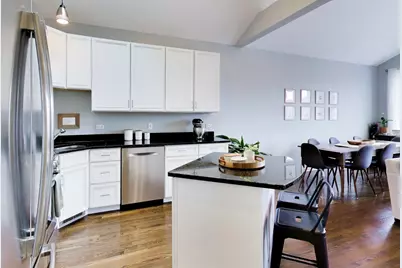 1927 W Belmont Avenue #4, Chicago, IL 60657 - Photo 10