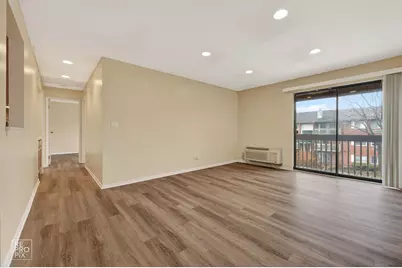 880 N Lakeside Drive #3C, Vernon Hills, IL 60061 - Photo 4