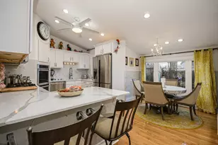 9833 N Lauren Ln, Niles, IL 60714 - Photo 10