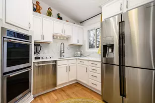 9833 N Lauren Ln, Niles, IL 60714 - Photo 12