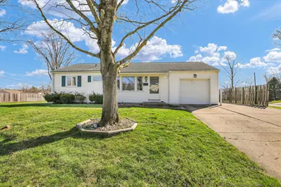 9 Glenview Drive, Decatur, IL 62521 - Photo 2
