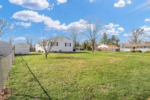 9 Glenview Dr, Decatur, IL 62521 - Photo 24