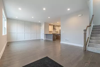 113 Roman Lane, Hawthorn Woods, IL 60047 - Photo 6