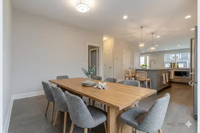 113 Roman Lane, Hawthorn Woods, IL 60047 - Photo 4