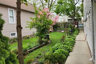 10749 S Ave J, Chicago, IL 60617 - Photo 16