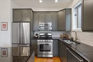 1101 N Wood St, Chicago, IL 60622 - Photo 8