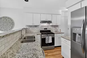 217 New Bridge Ct, Palatine, IL 60067 - Photo 8