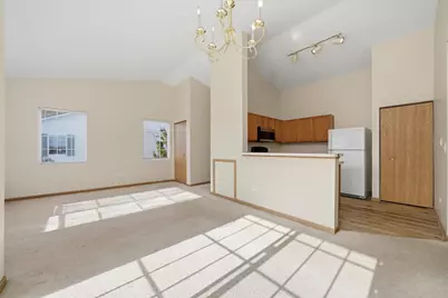 417 Silverstone Drive #417, Carpentersville, IL 60110 - Photo 2