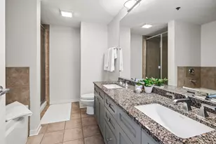 1100 W Montrose Ave, Chicago, IL 60613 - Photo 20