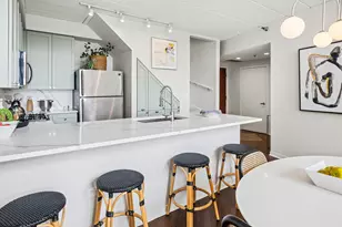 1100 W Montrose Ave, Chicago, IL 60613 - Photo 6